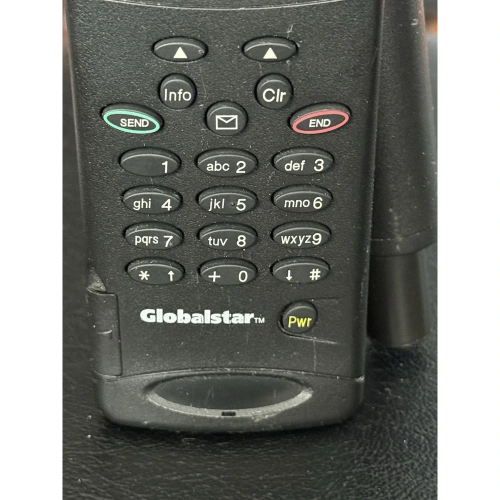 Qualcomm Globalstar GSP-1600 Handheld Tri-Mode Portable Satellite‎ Phone
